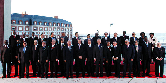 Jefes de Estado en Mar del Plata, Argentina, para la IV Cumbre de las Amércias, el años 2005 | (CC) Presidencia de la Nación Argentina