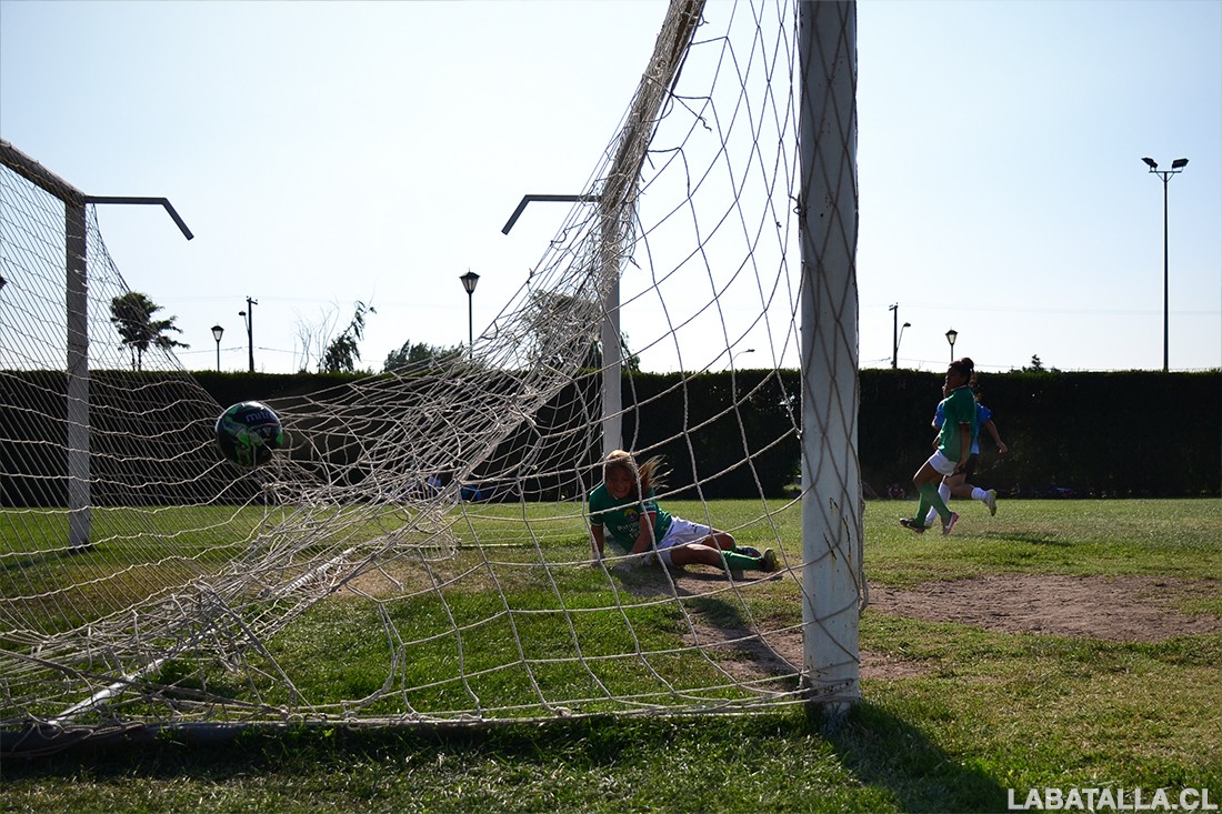 femeninosub15-8