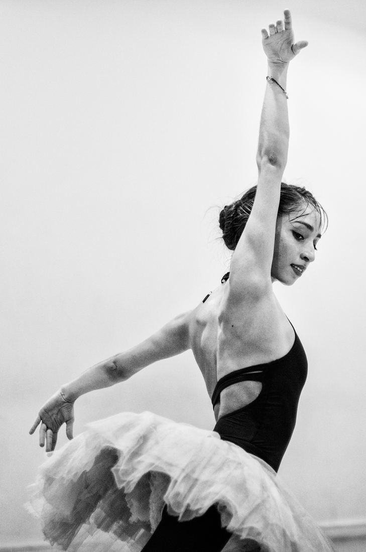 Ensayando para la obra “Romeo y Julieta”  en las salas de la escuela del teatro, año 2015.