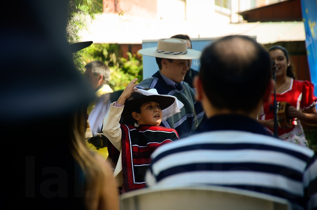 ecobarriovisitaembajadora (1)