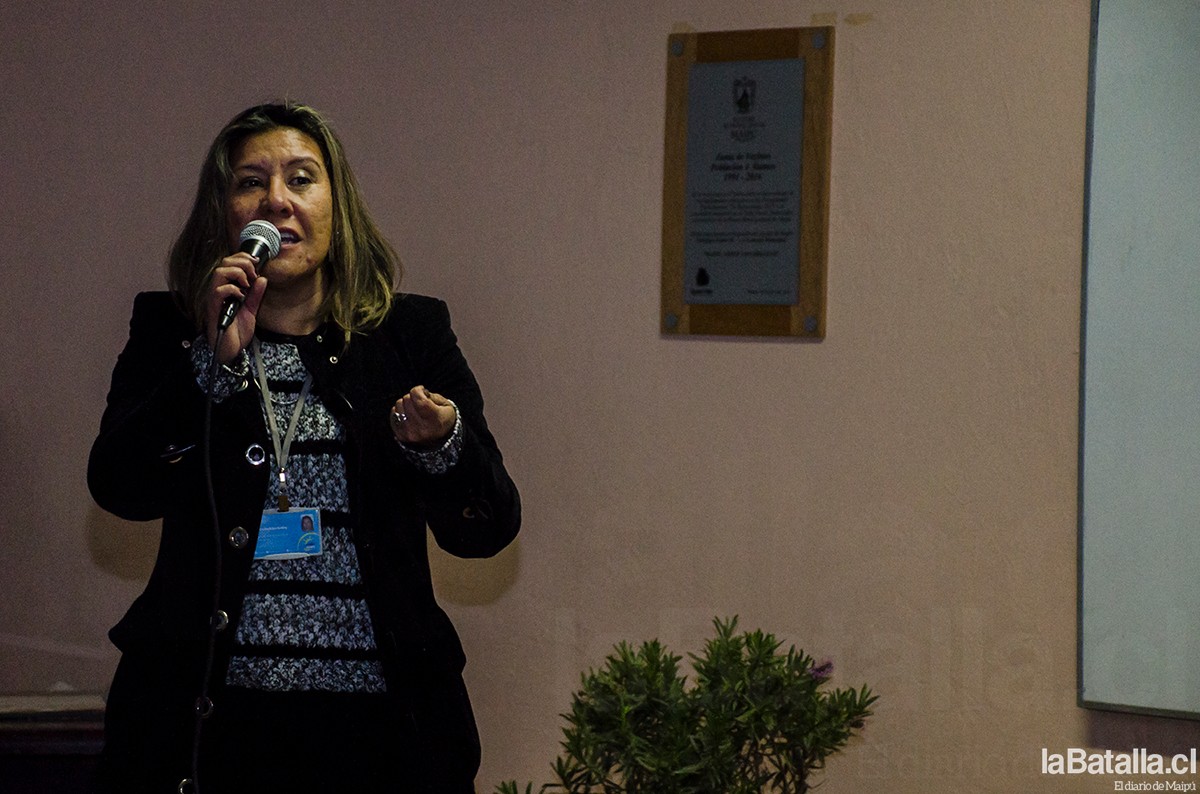 Helen Archiles, encargada de Organizaciones Comunitarias de la municipalidad.