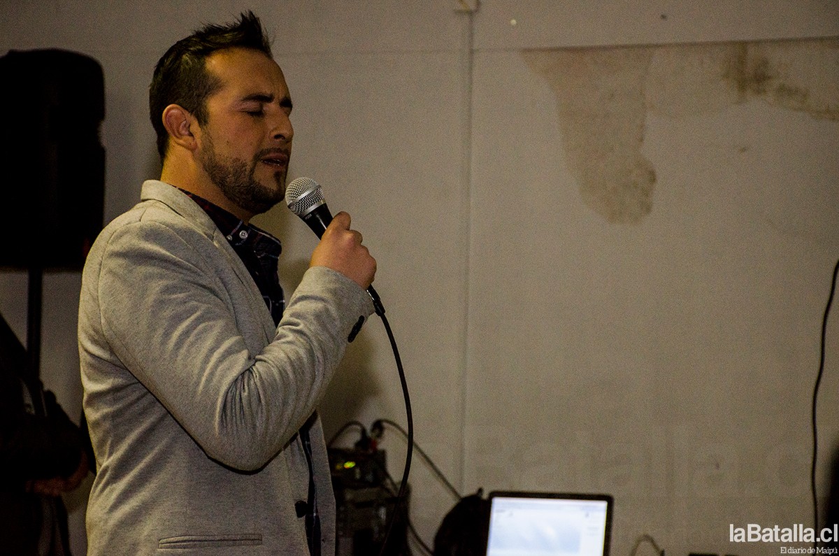 Luis David interpretó temas de Los Ramblers, y música chilena y latina de ayer y de hoy.