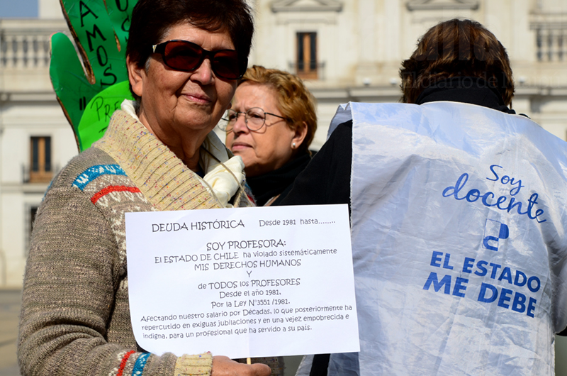 ProfesoresJUbiladosPlazadelaConstitución2